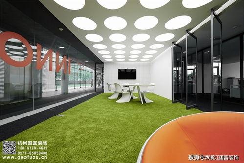 辦公室(shi)裝(zhuang)修創意(yi)設計策(ce)略(lve)與商業策(ce)劃(hua)融合(he)之(zhi)道(dao)